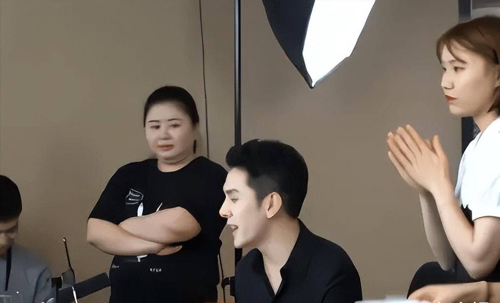 如果说事情真的被实锤的话,那么李佳琦对消费者实在太不上心了,完全就