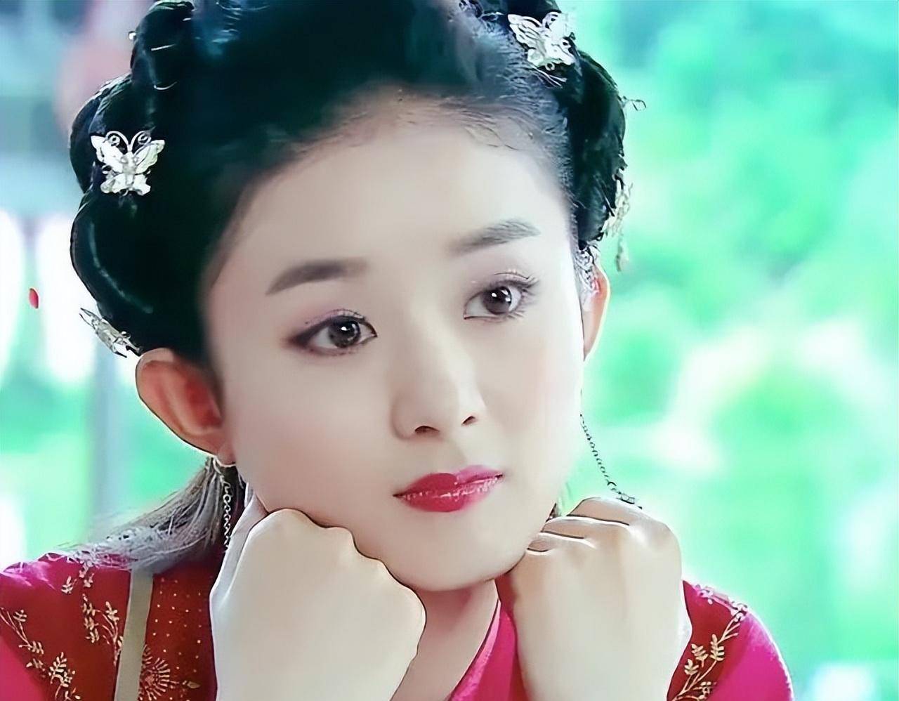 看到张艺谋夸奖赵丽颖,才明白不随大流的她为什么能拍一部火一部_角色