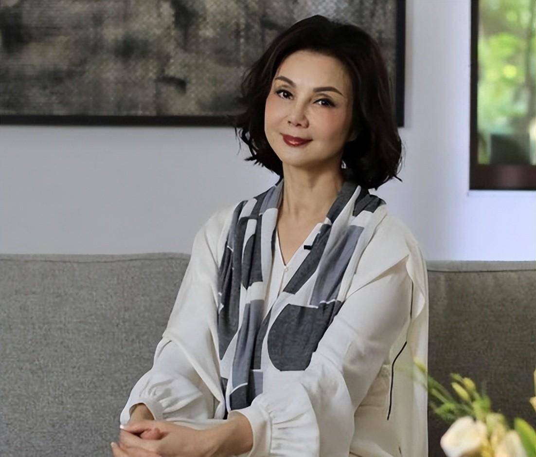嫁豪门生5子后丈夫爱上王祖贤,婆婆霸气给4亿离婚费_谢玲玲_林建岳