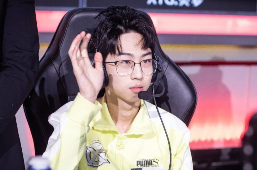 张大仙为梦继续买单,xyg转会期不做任何变动,网友直呼要去kplb组_战队