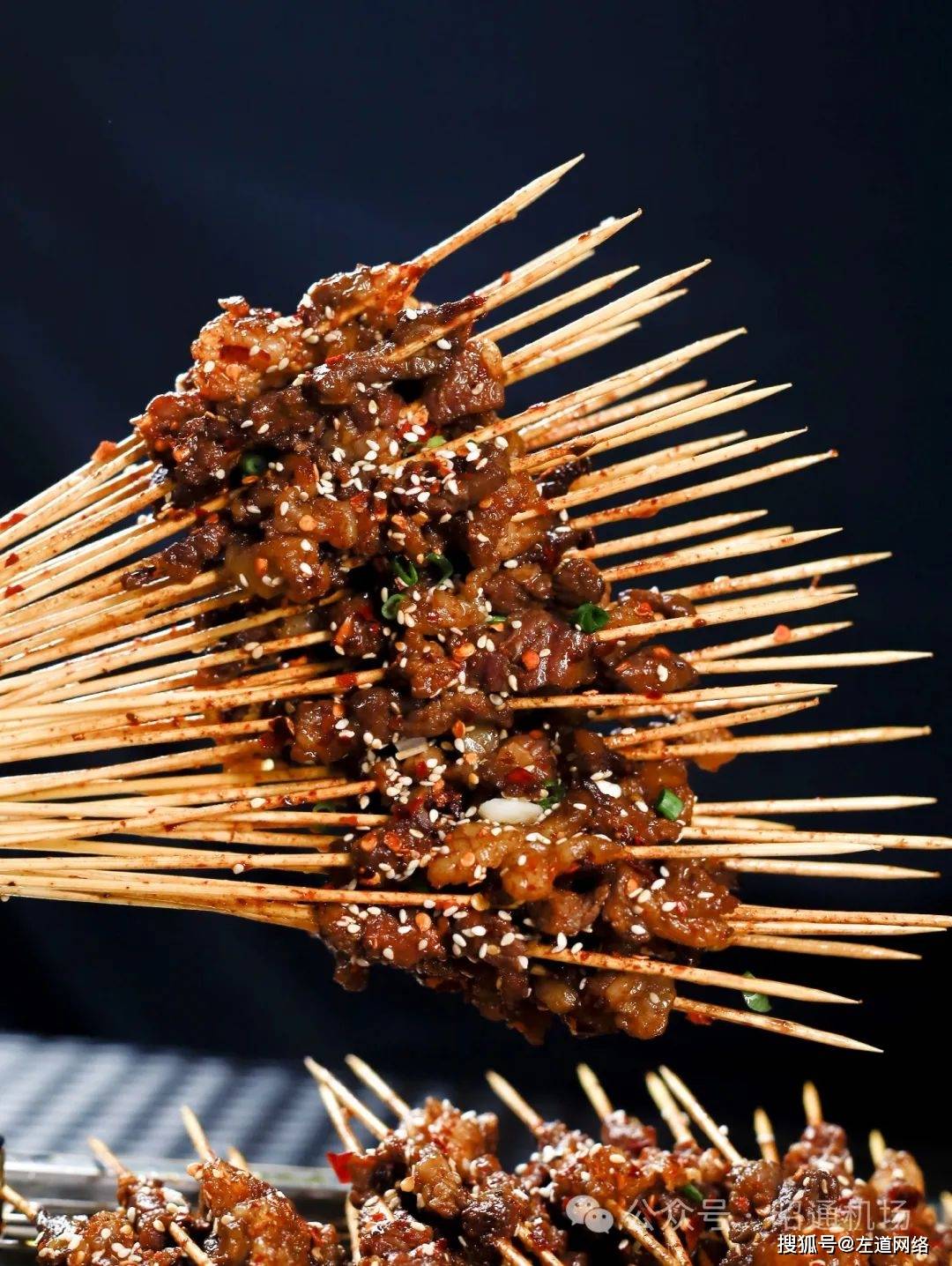 昭通机场就是这么"香"!昭通小肉串加盟选"昭小串"_优惠_乡愁_味道