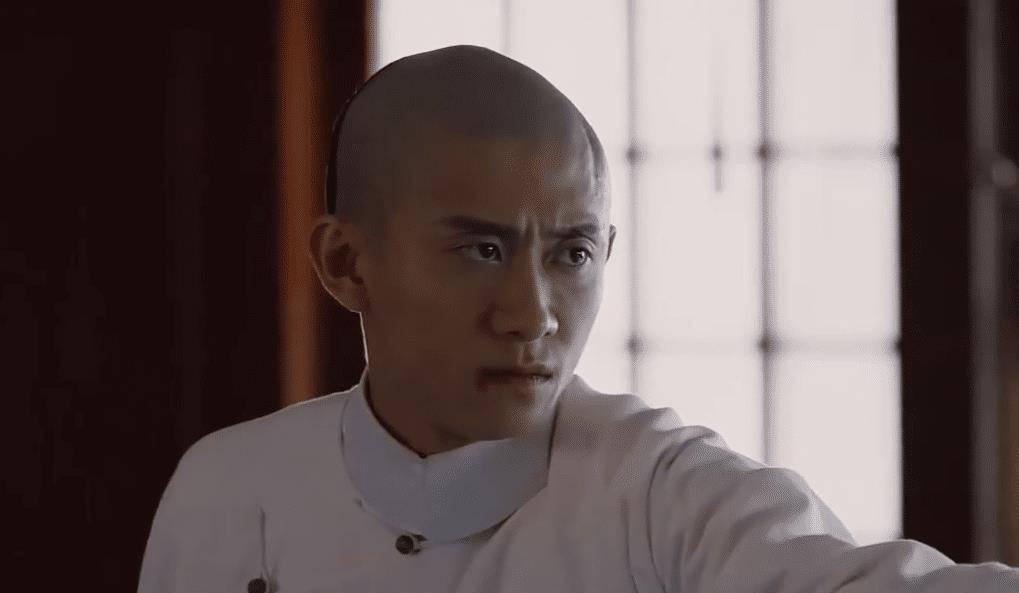 张一山《鹿鼎记》开播,搞笑画风略显浮夸,演技退步成这样?