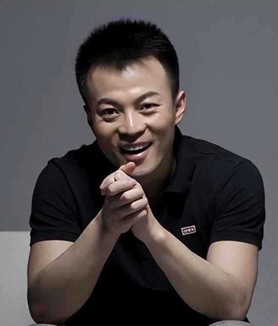 父亲是金牌编剧,媳妇是演员,他本不用担忧资源,甘愿从龙套做起_林家川