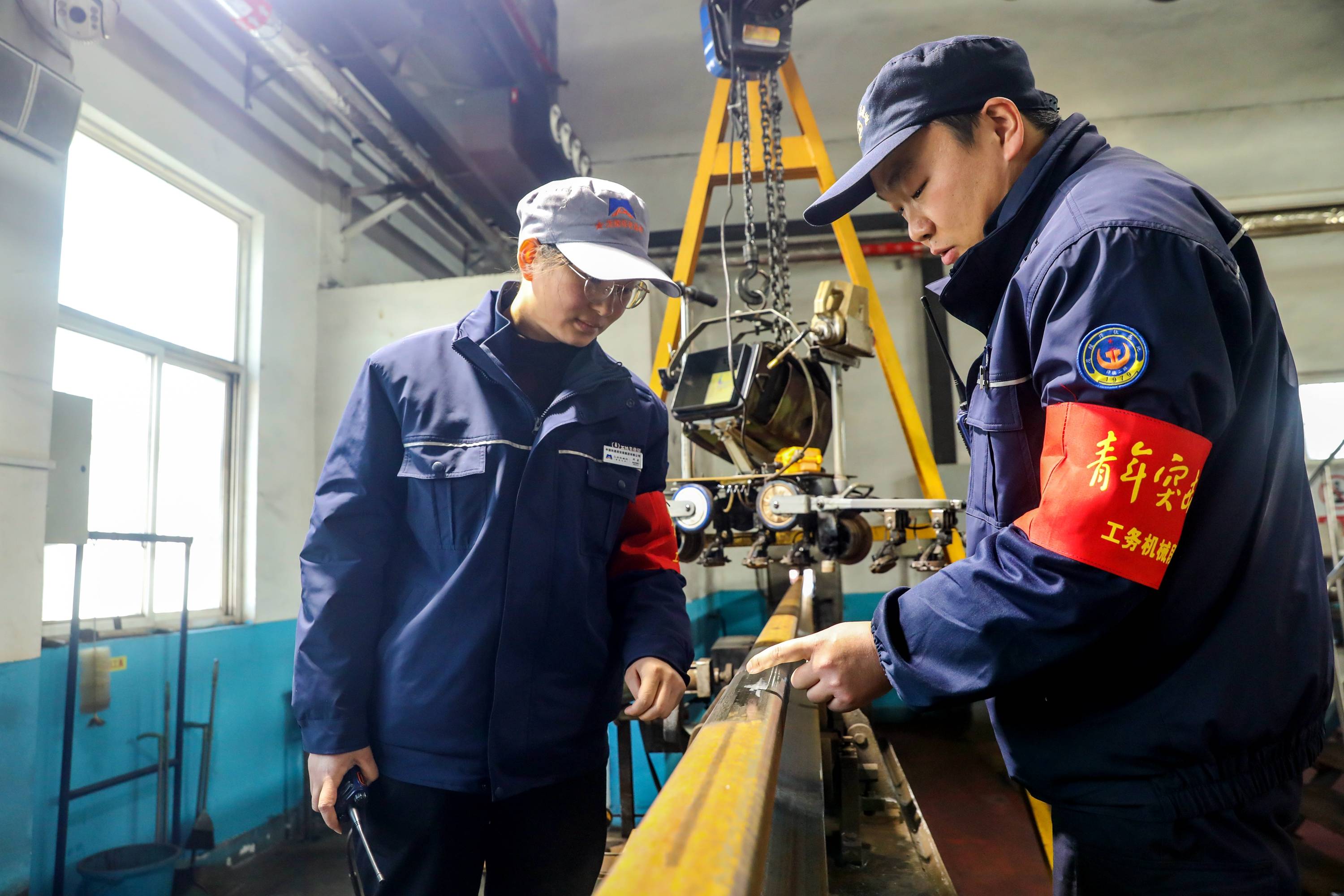 西延高铁钢轨焊接全面启动_线路_列车运行_西安