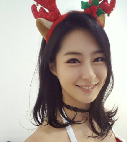 韩国健身女神医生秀肌肉写真,天使的脸孔拥有魔鬼的身材_jisulee_女性