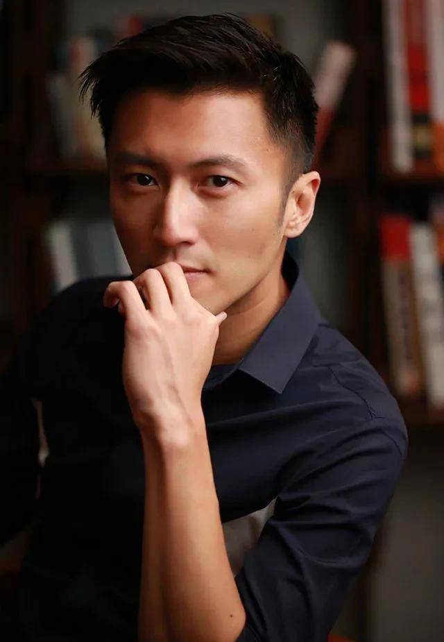 谢霆锋成功退掉加拿大国籍,正式回归中国籍,成为了真正的黄种人_梦想