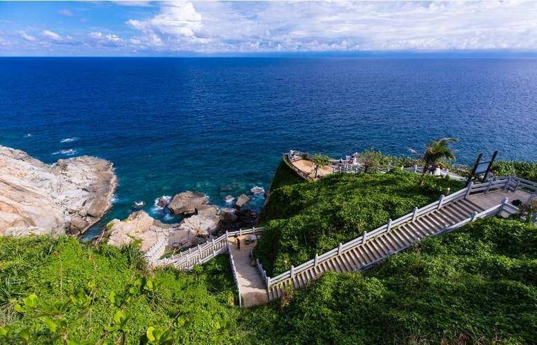 三亚5天费用攻略,海南地陪一般多少一天,海南私人导游联系方式_海滩