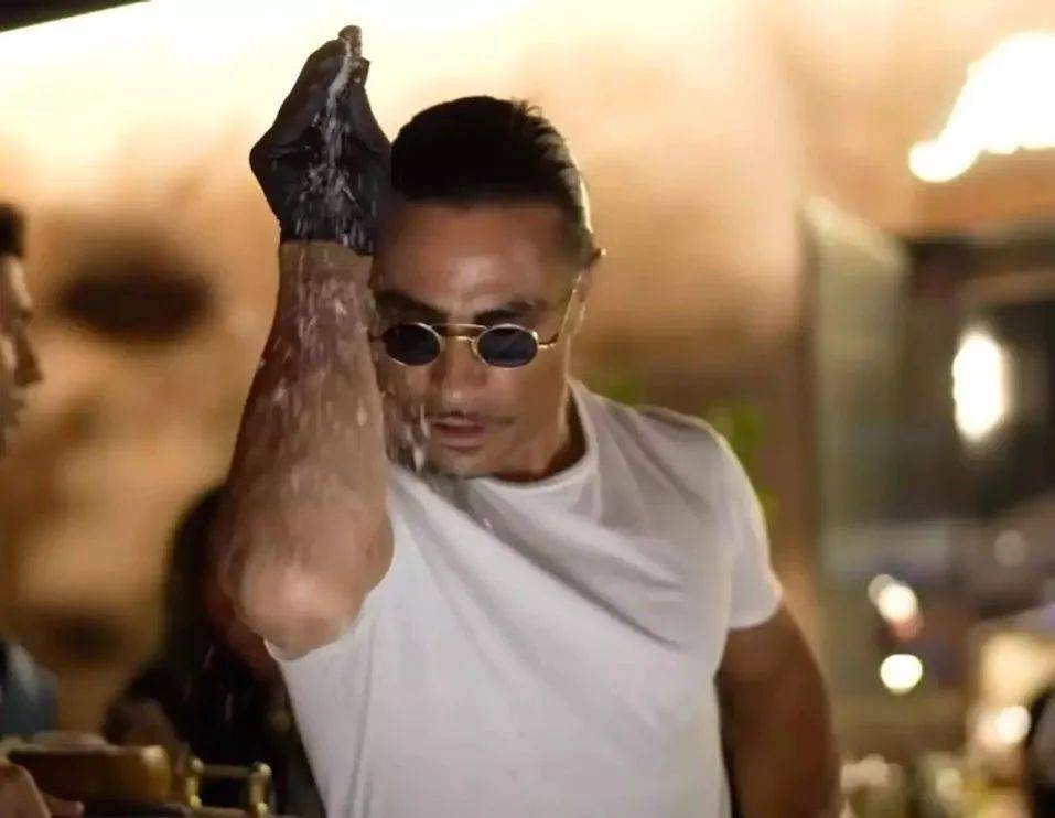 一顿饭花掉的是你几年工资?