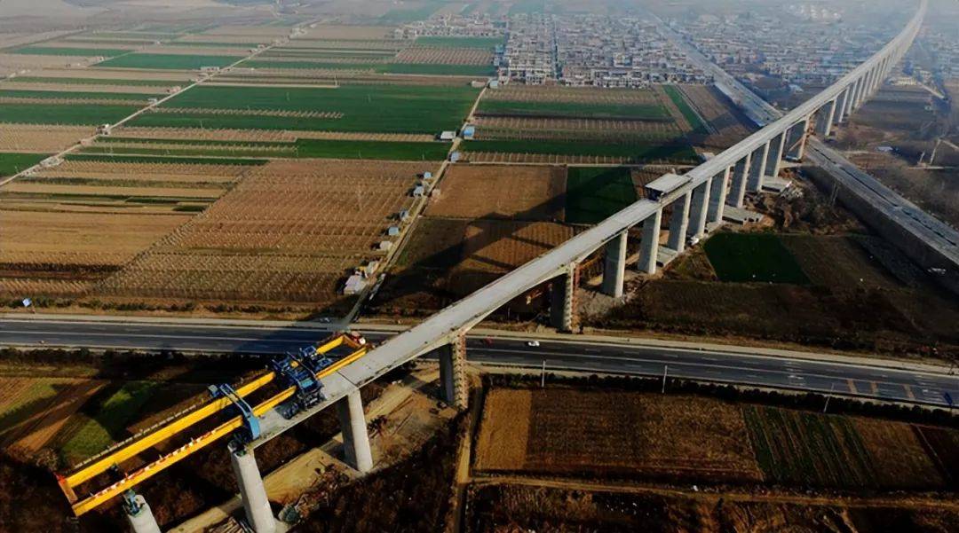 打破沉寂:中尼铁路重启计划,穿越喜马拉雅山的壮丽工程