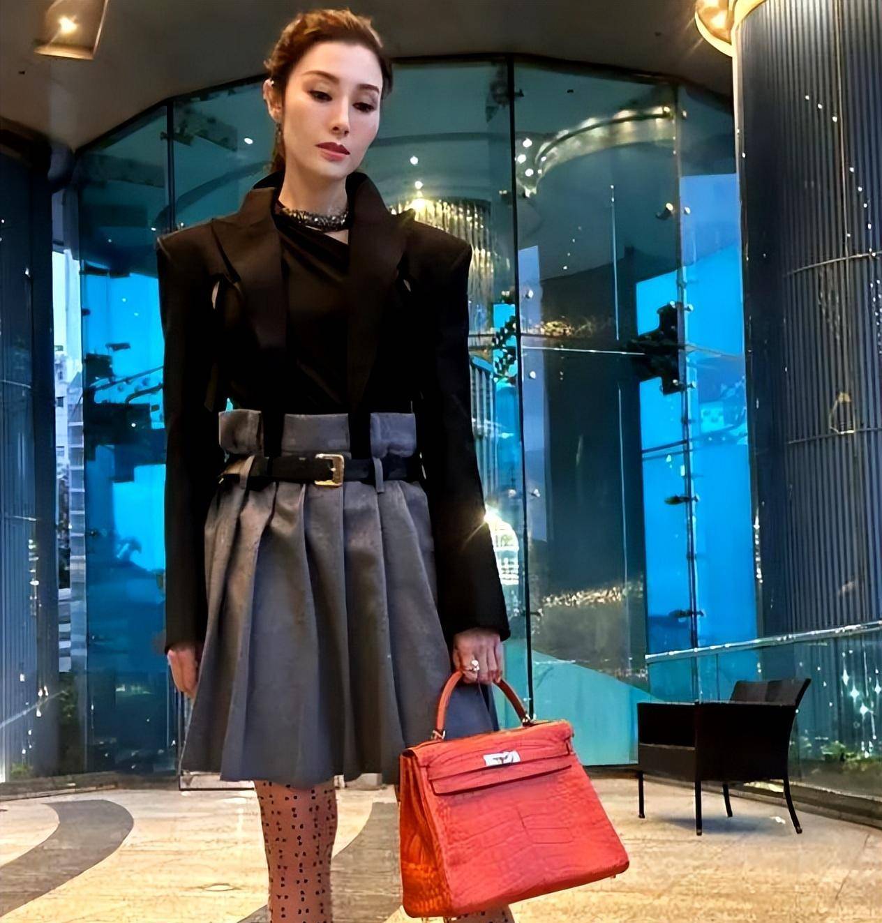 16年后再看李嘉欣:才懂一个好的爱人,真的能化解所有的人间疾苦