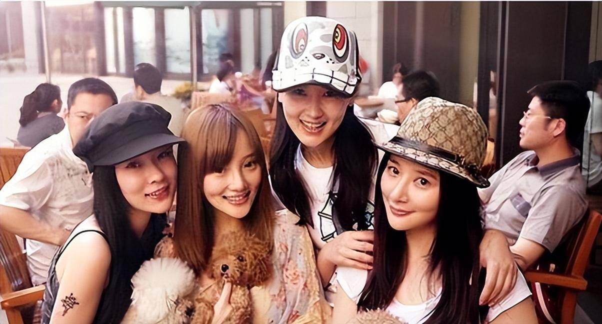 有种"整容"叫贾乃亮离婚,前妻李小璐变化不大,他却像换了个人_表演