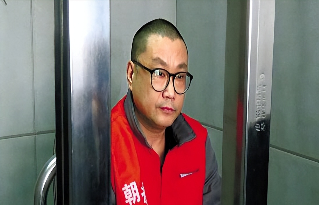 於文華:幫尹相傑渡過難關,是大衣哥的伯樂,56歲未生育