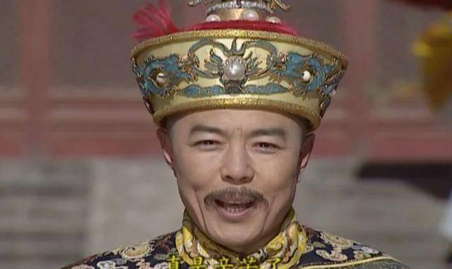 一般来说还是比较正面和慈祥的,尤其是张铁林饰演的形象深入人心,乾隆
