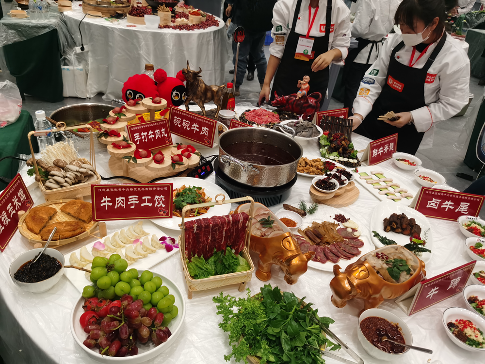 古韻雅安,黎洲美食,黎洲院餐館便是一個極佳的落腳處.