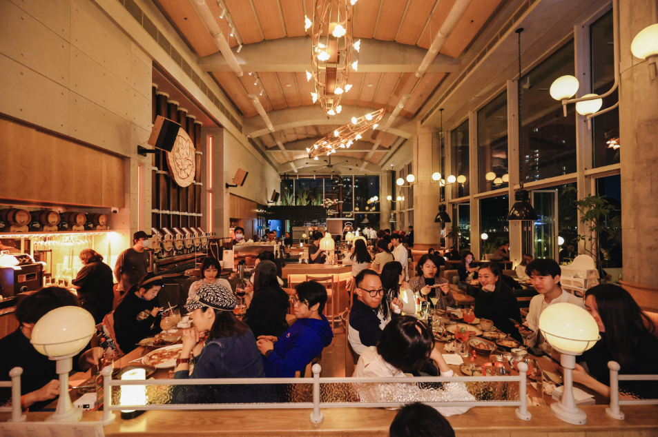 8年只开100多家店,commune幻师为何又成为行业焦点?_门店_酒吧_品牌