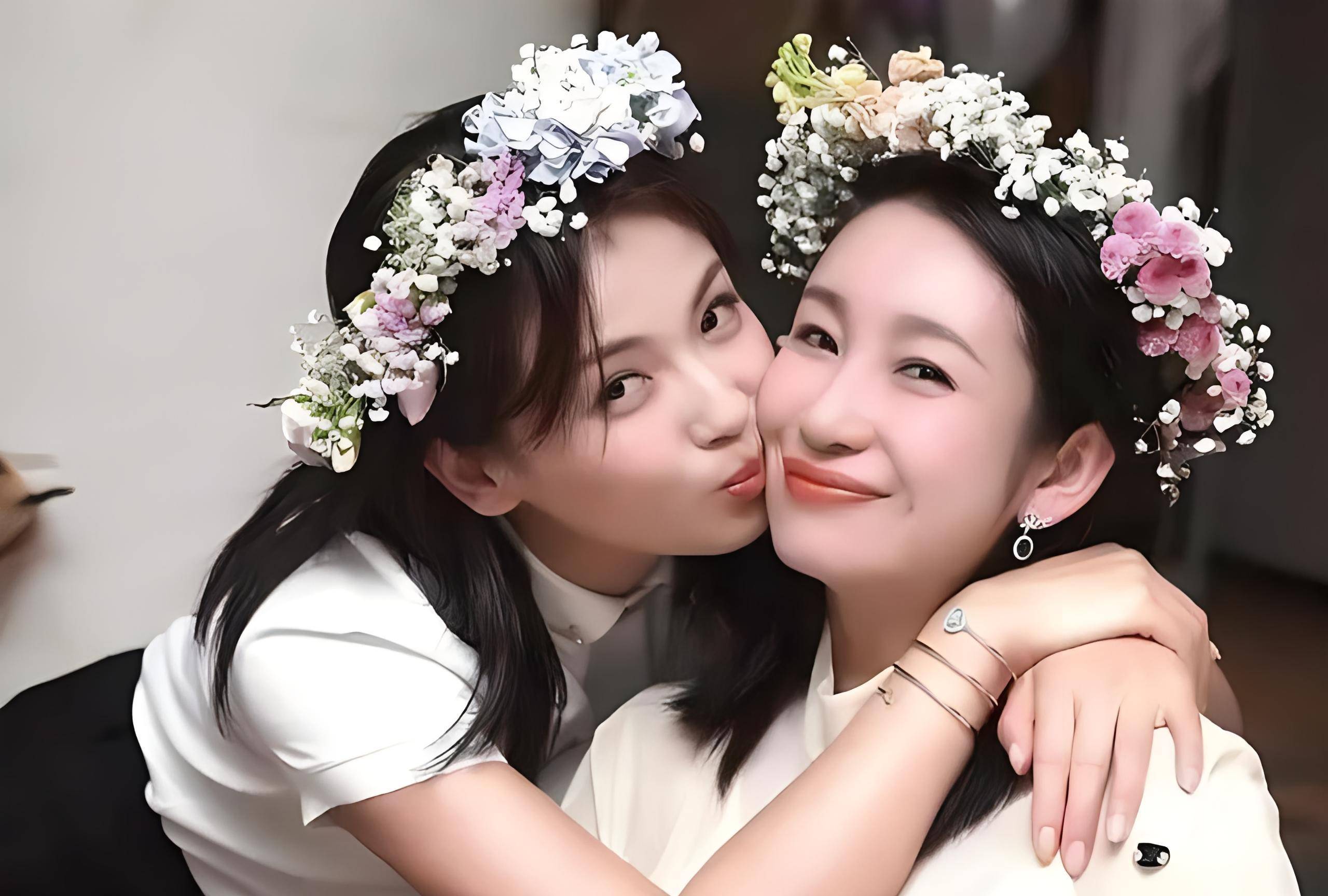 李湘前夫的李厚霖,现靠直播卖货还债,网友:秦海璐是有福之人_周艳泓