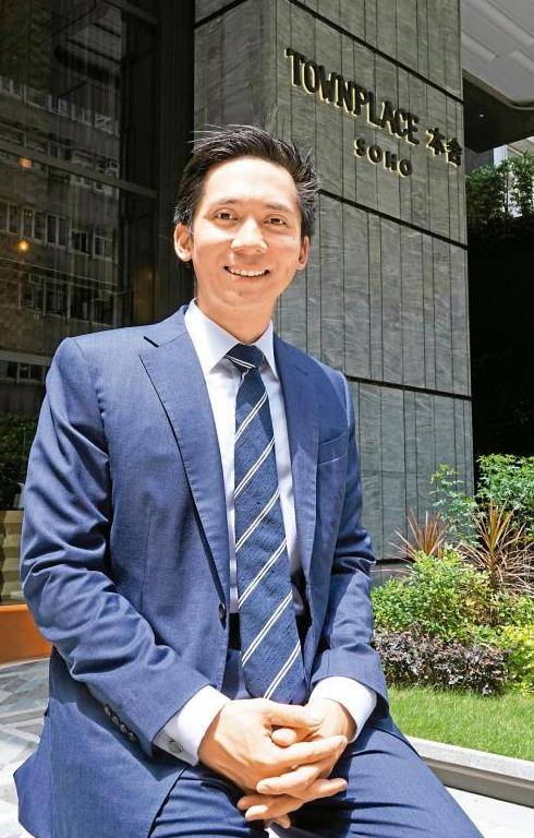 赵情晴:人生目标实现了两个,一个是进凤凰,一个是嫁豪门_家族_什么_郭