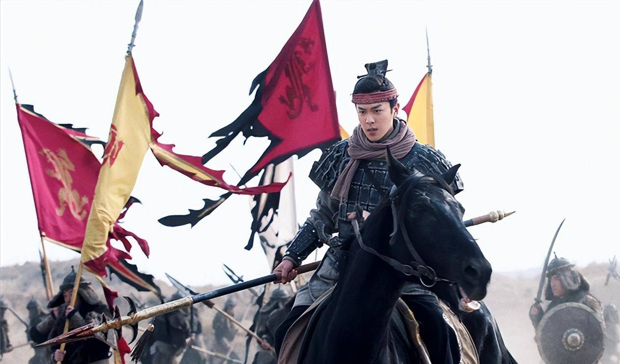 此战,霍去病大破匈奴军,斩首七万余,之后霍去病在狼居胥山与姑衍山