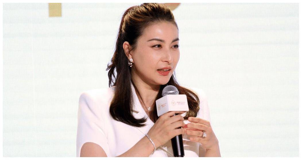 霍启刚亮相新岗位,赴任天津发表讲话,郭晶晶助力发声_发展_体育界