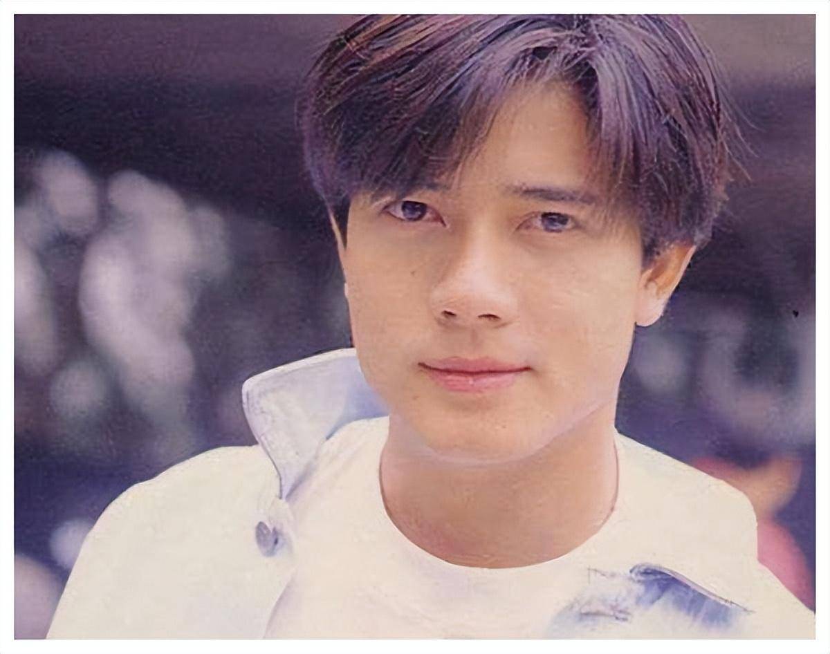 郭富城生图,真的很难想象他都快60岁了,难怪方媛一脸花痴!