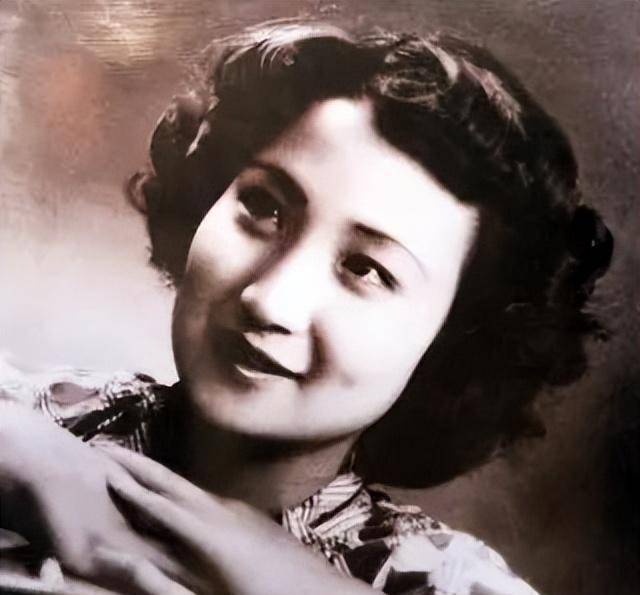 京剧大师关肃霜:曾遭杜近芳排挤,未婚夫,丈夫悲情早逝_艺术_角色_舞台