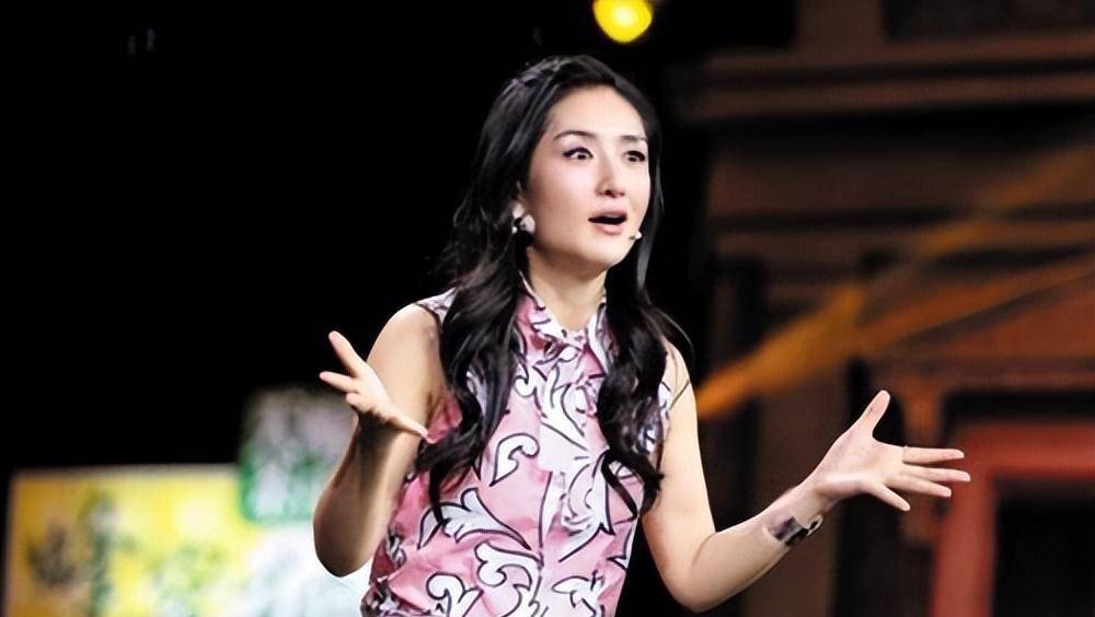 当"芒果台一姐"20年,退出快本后却没资源,谢娜走到早前该怪谁