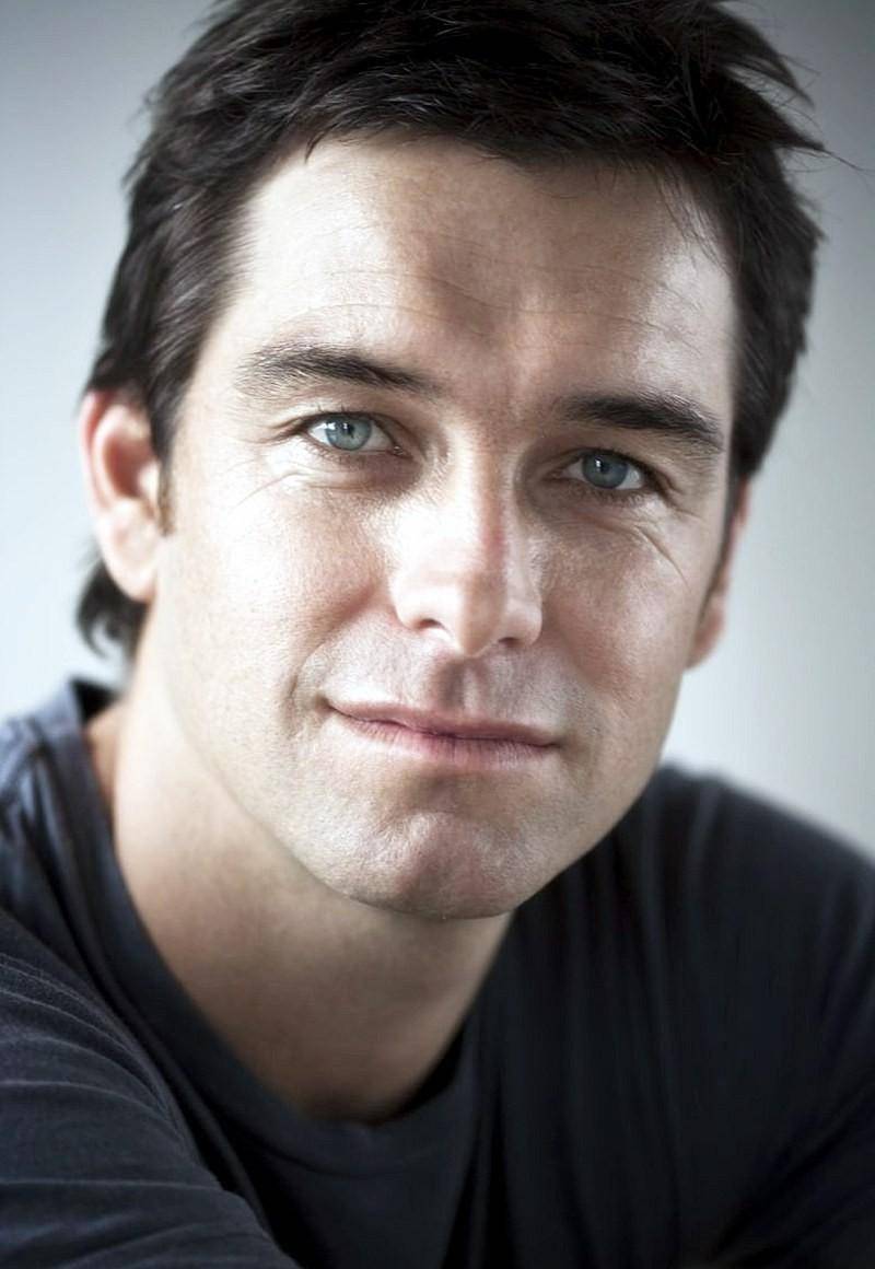 盘点那些被误认为是"国外人"的著名演员,你知道他们吗_出生地_伦敦