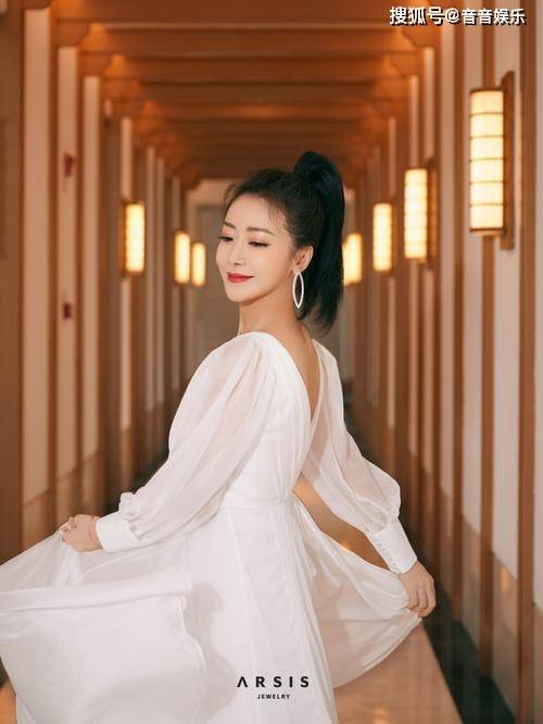 《陈紫函写真赏:饱满性感,大方绝美让人陶醉!》_魅力_气质_时尚