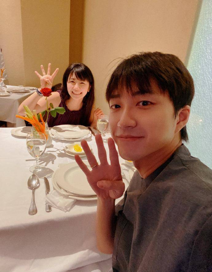 福原爱江宏杰庆祝结婚4周年纪念日,爱酱晒她给老公拍的写真集_时候
