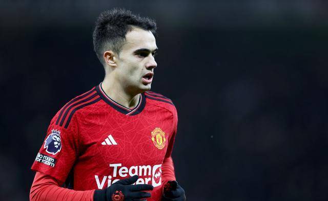 亨德森加盟尤文?本泽马加盟曼联?让我们看看今日转会消息!