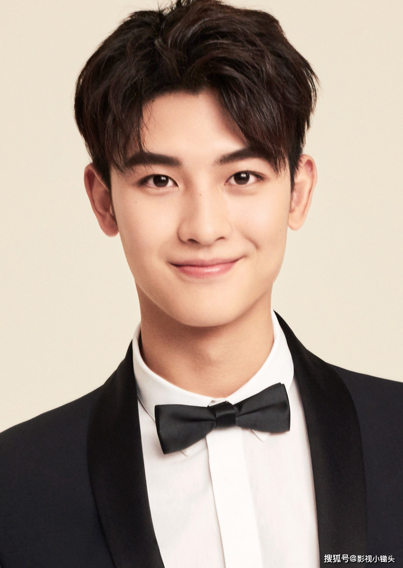 刘若谷是2006年出生的童星演员刘小北在网上也没有太多的信息可以说是