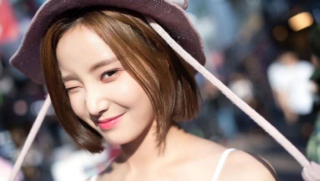 李妍雨,她是李敏镐的绯闻女友,更是韩国女团的颜值"天花板"