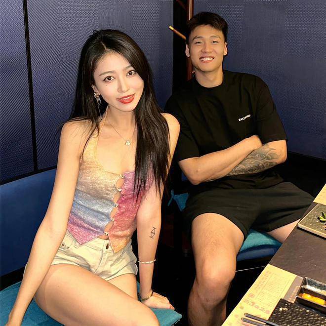 暂别新疆,28岁赵睿亮相广东新岗位,胡明轩无缘,远离cba争议_球迷_活动