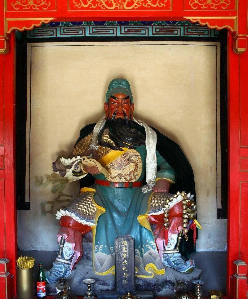 义薄云天的关羽为什么总戴一顶绿帽_战袍_关公_画像