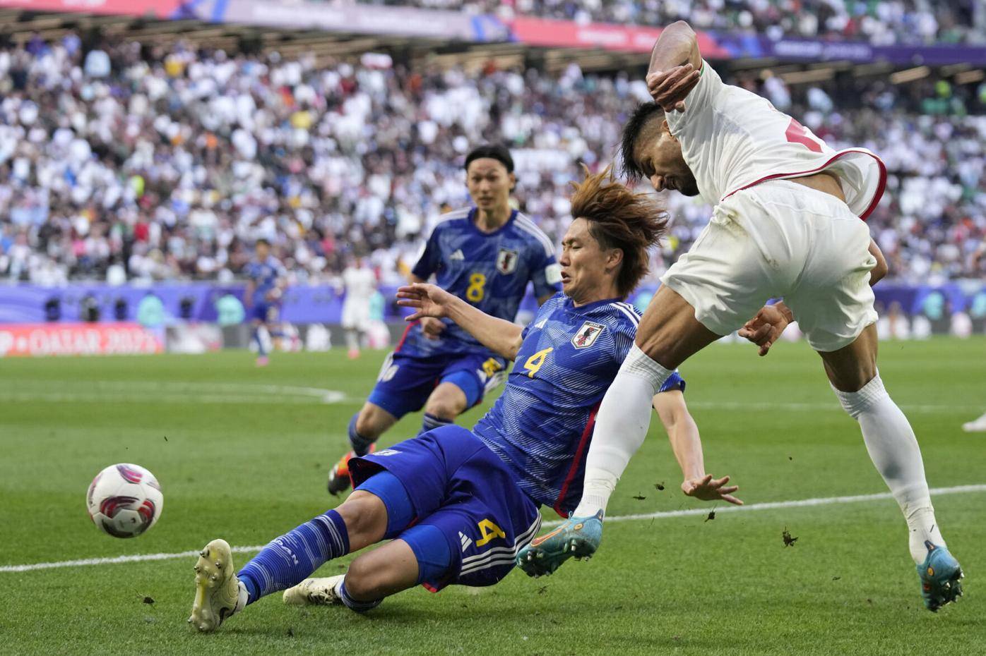 日本队不是要进世界杯八强吗?为什么亚洲杯四强都进不去了?