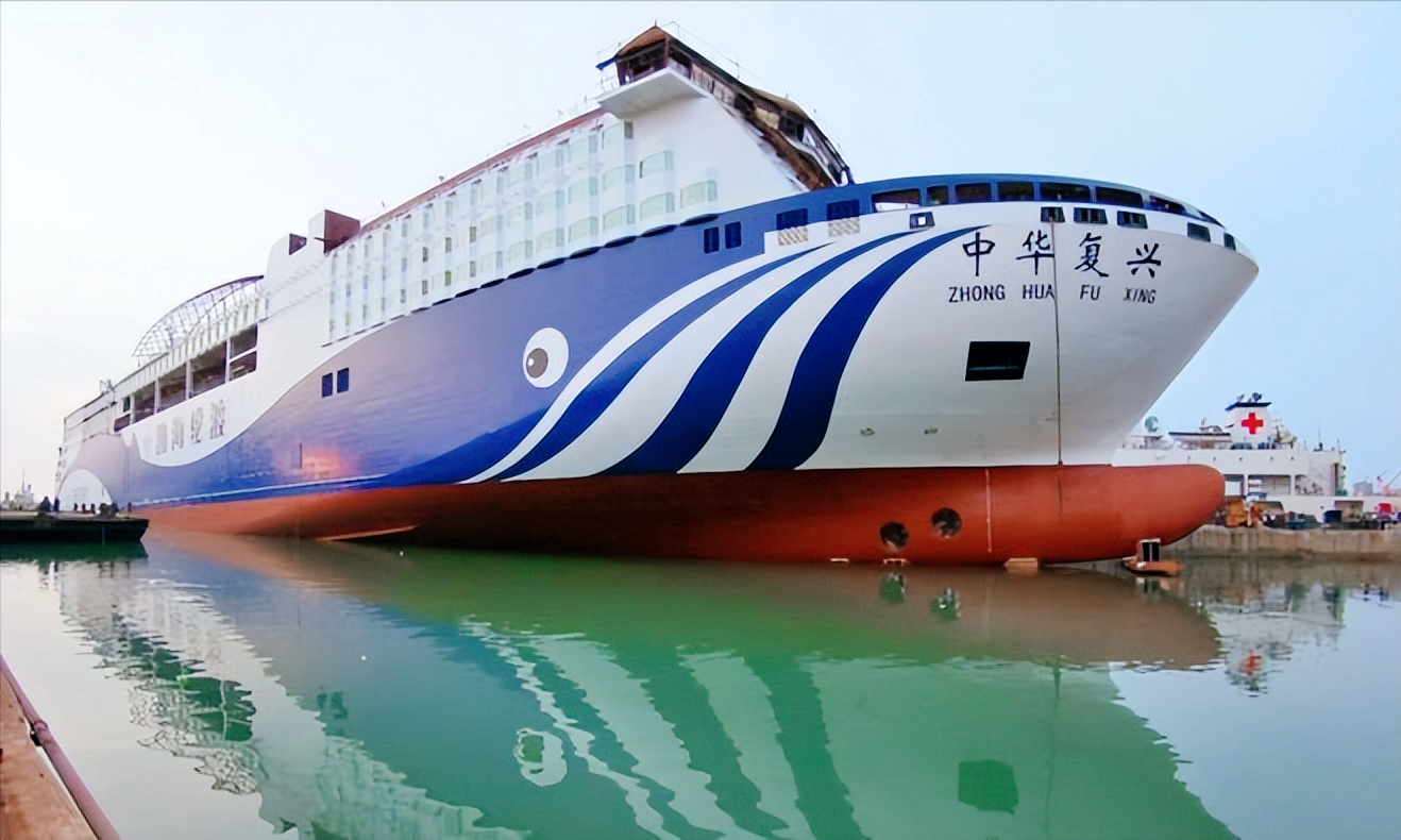 中国巨型滚装船亮相,未来成为两栖作战,成跨海投送的新动力!