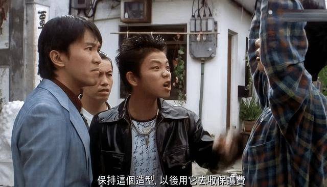 跪地叩头行大礼,入行25年终获奖_林子珊_马国明_电视剧