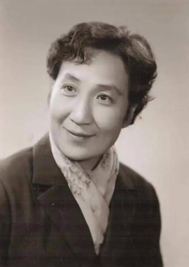 京剧大师关肃霜:曾遭杜近芳排挤,未婚夫,丈夫悲情早逝_李广平_汉口