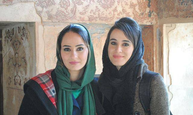 阿富汗也是一个美女之国,兼具东西方两种美_塔吉克_哈扎拉_外貌