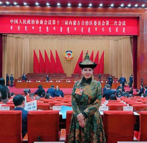 内蒙古自治区政协委员乌兰图雅:推动文体旅产业融合发展_文化_文旅