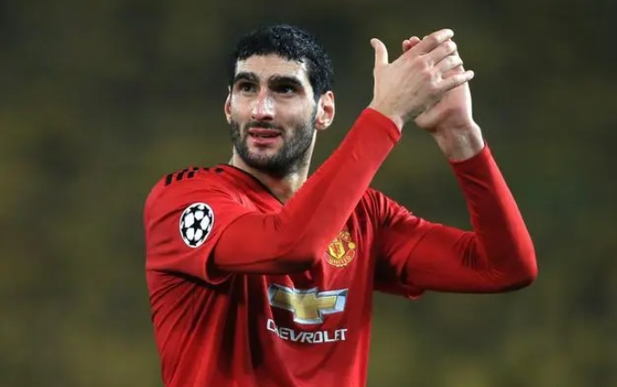 上费莱尼,头球砸死他们!_曼联_穆里尼奥_比赛