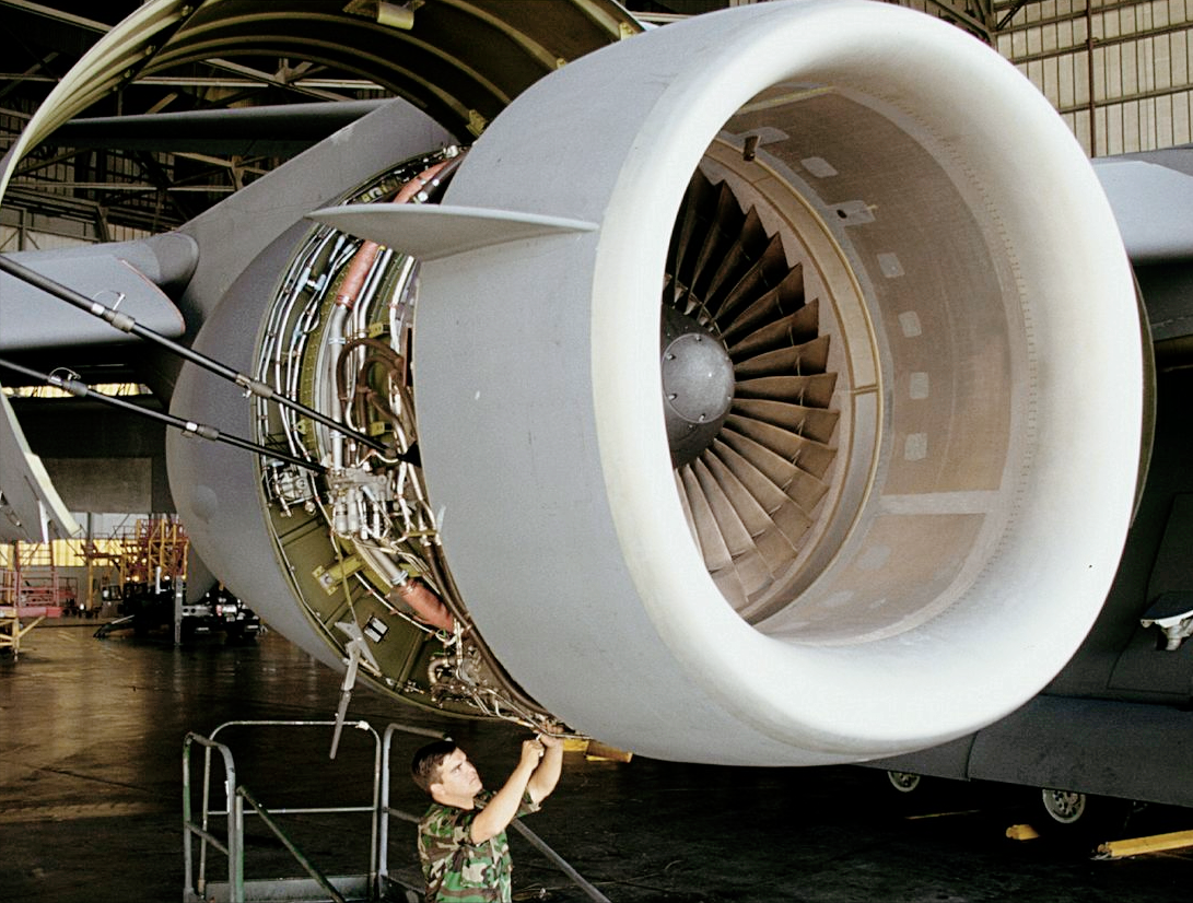 世界上最大的航空发动机,其推力超过13万磅,售价高达3亿!