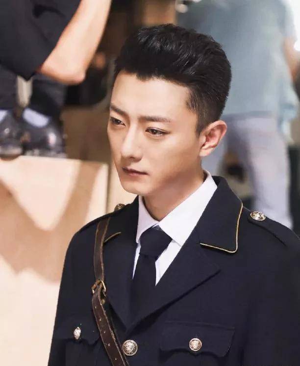 《狂飙》苏小玎:先做人后做艺,7岁起表演出道26年_生活_高云翔_董璇