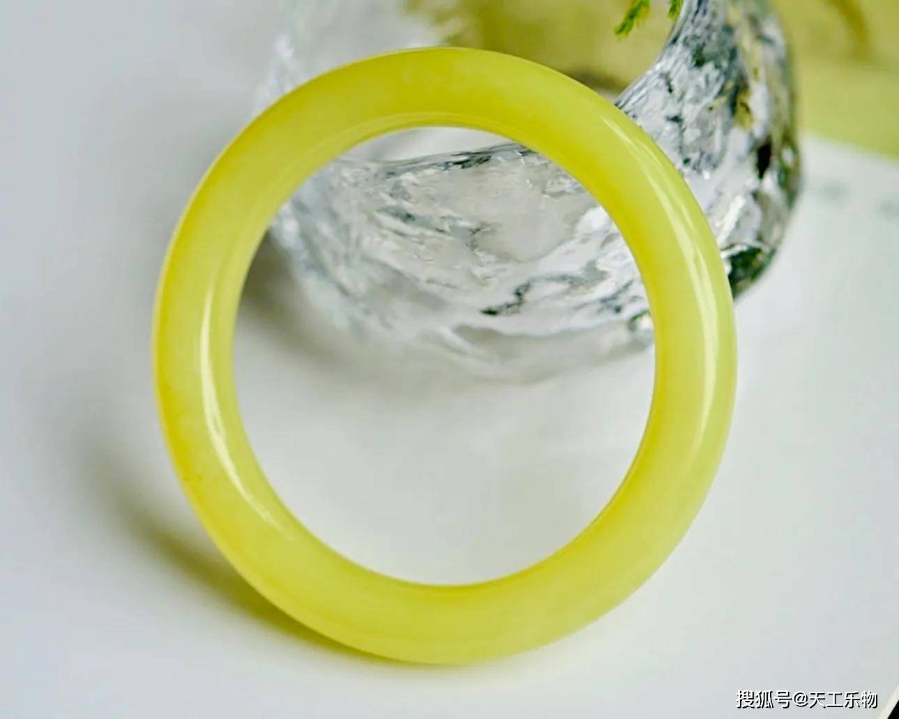 最硬最刚的和田玉！料性奇特的若羌黄口料！_搜狐网