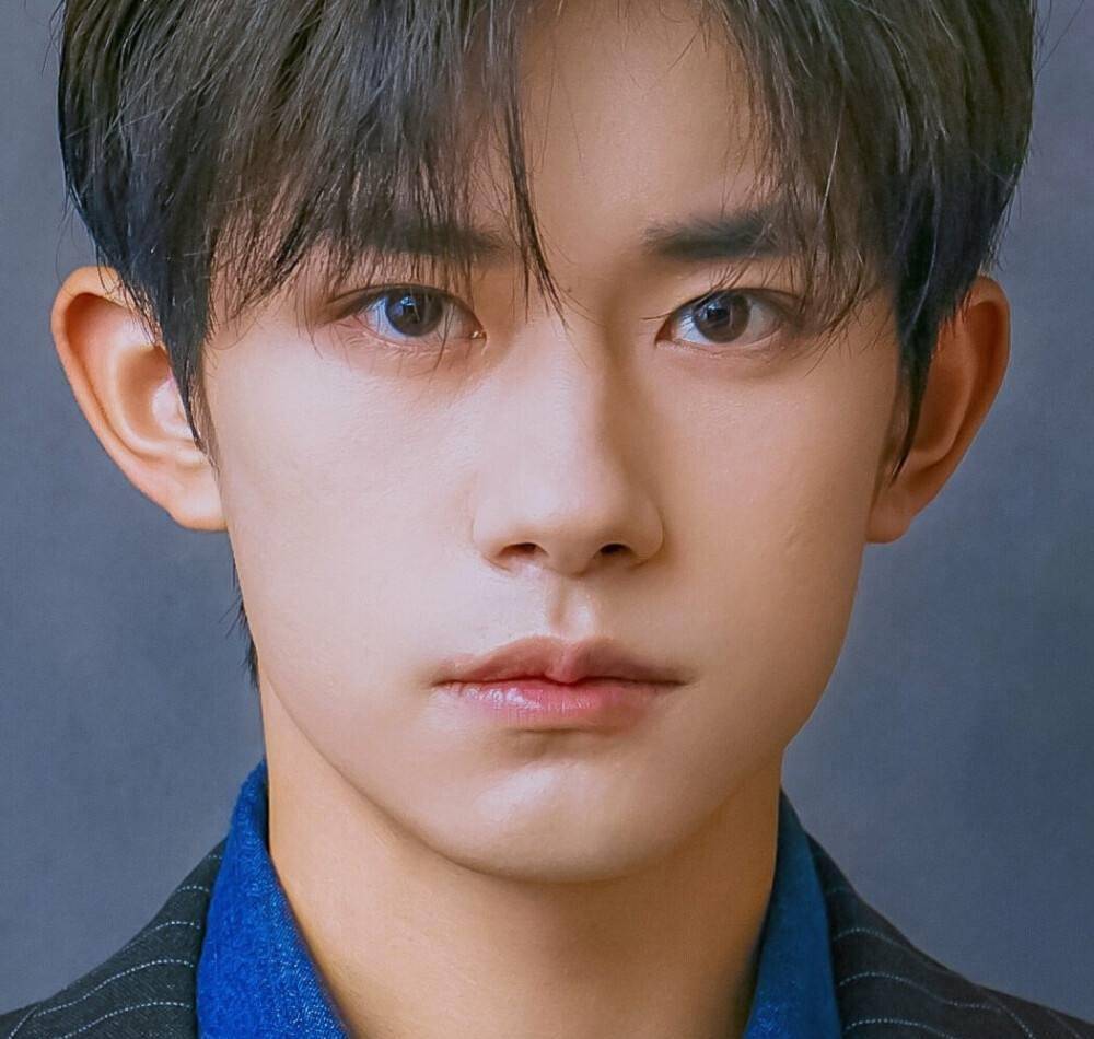 当年王俊凯王源人气高,易烊千