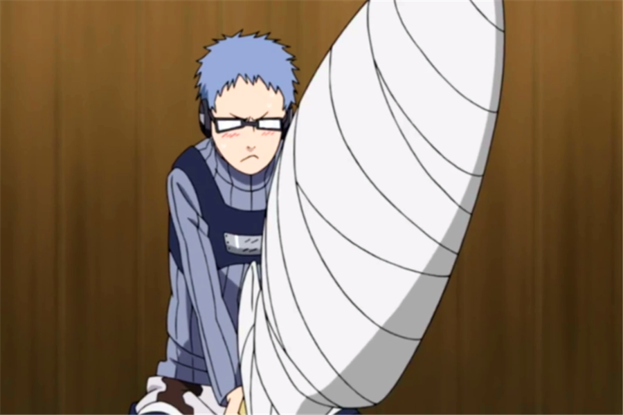 长十郎曾是雾隐村有名的神童,与鬼灯水月一样是用刀的天才.