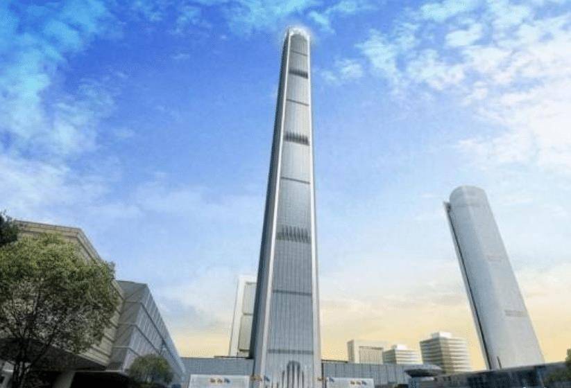 造价700亿的"中国第一高楼",因投资人身价暴跌,烂尾