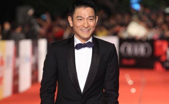 刘德华还4千万债务,晚年却被子女啃老到破产,后来被华仔宠上天_叶德娴