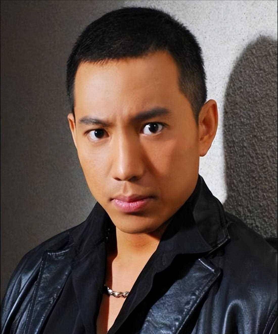 谷智鑫:34岁拍戏坠马瘫痪,痴情女友照顾她8年,未办婚礼是遗_阿斯_事业