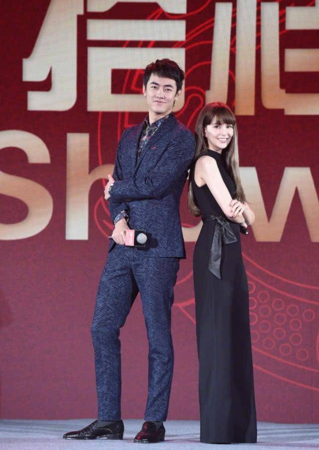 阚清子前男友纪凌尘晒近照,长发贝雷帽衣品下滑显颓废,昔日超模不复